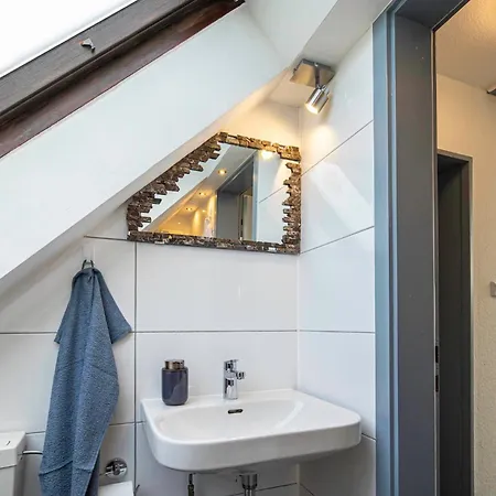 Apartment Unterm Dach In